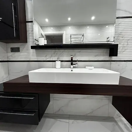 Class Buiseness White Pearl *